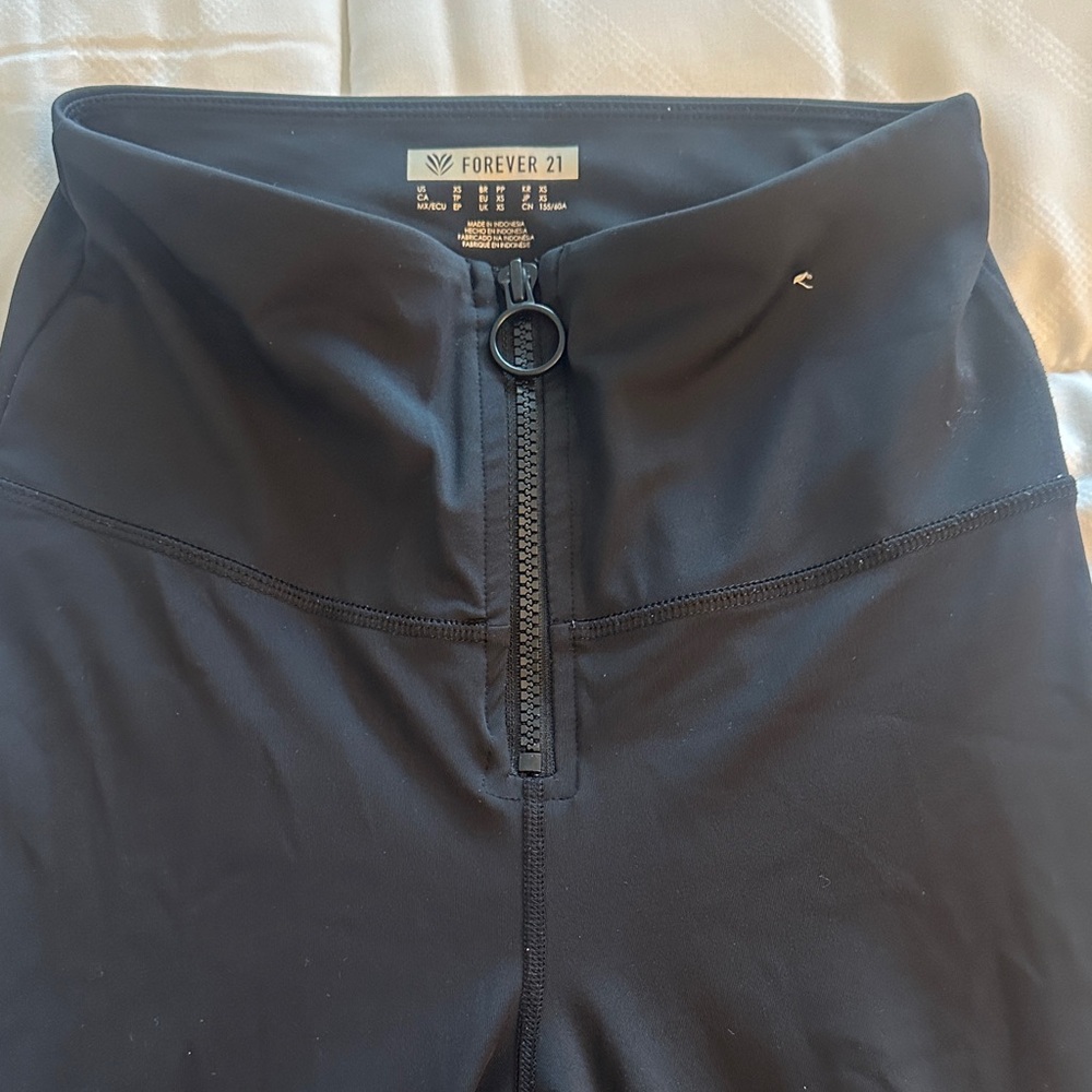 Forever 21 Black High-Waist Front Zip Leggings with Ring Pull